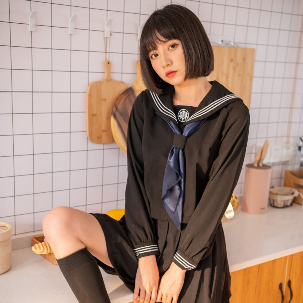 黒紺セーラー