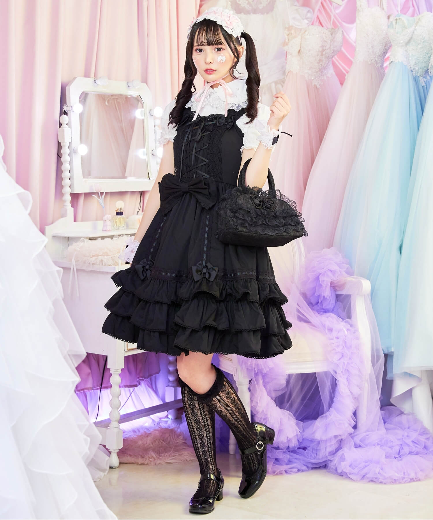 レースアップのリボンフリルジャンパースカート