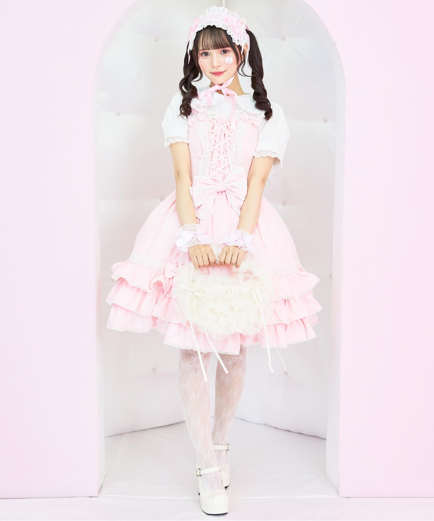 レースアップのリボンフリルジャンパースカート