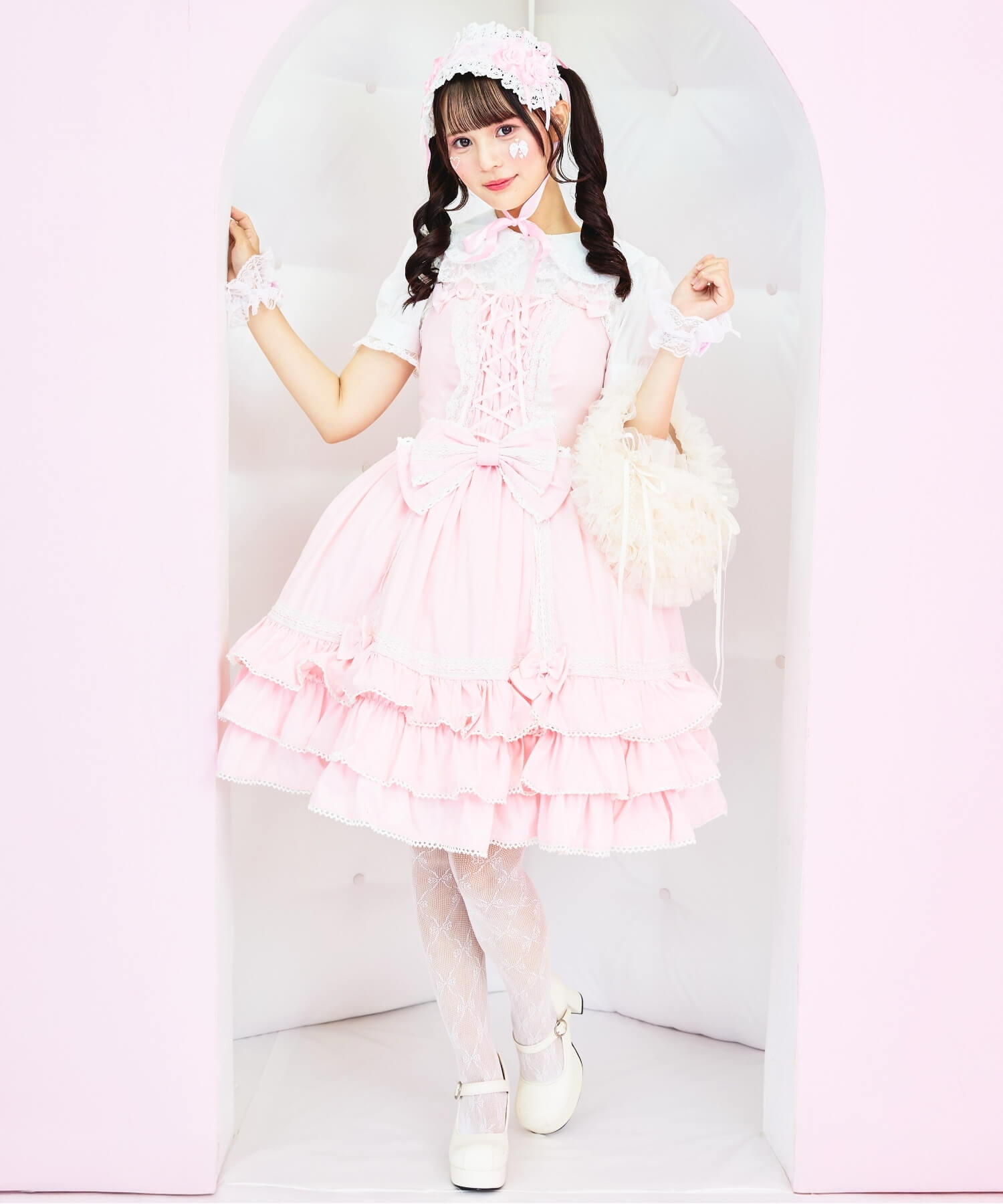 レースアップのリボンフリルジャンパースカート