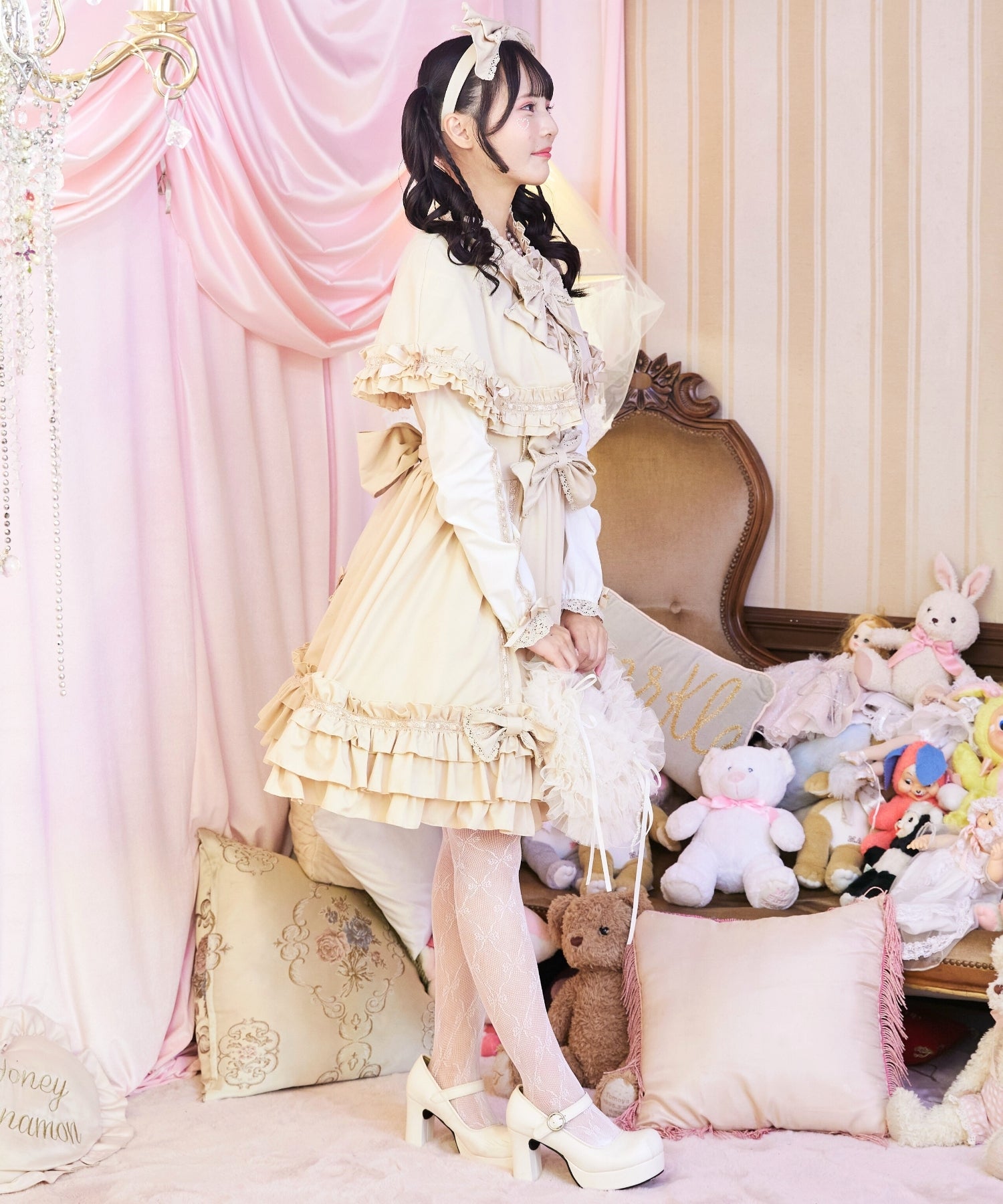 3way Royal Doll Dress with Cape and Ribbon 5-piece Set