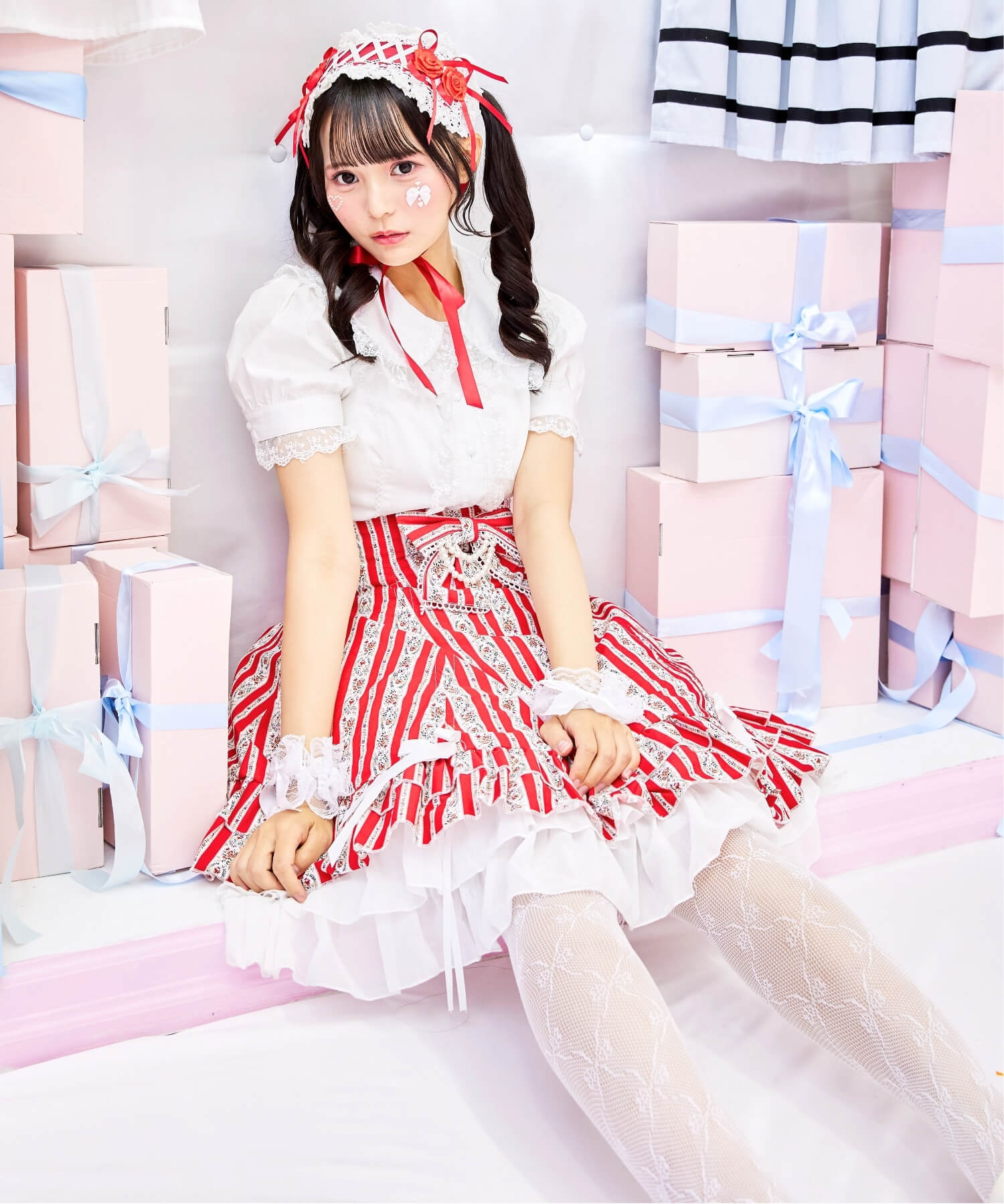 Bunny ear dot lace frill blouse