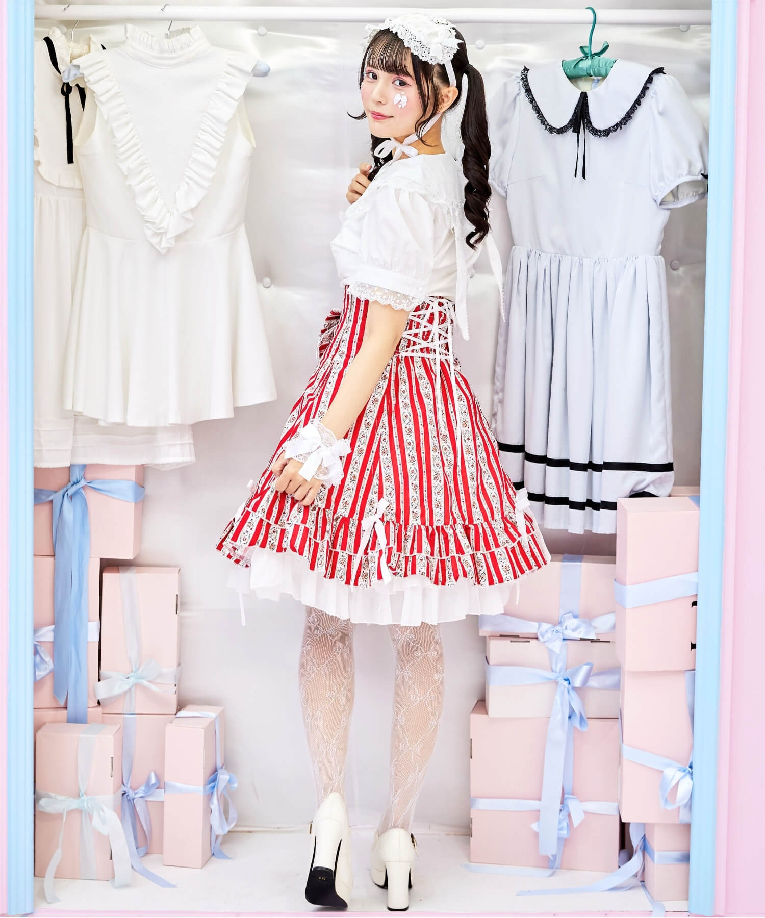 Bunny ear dot lace frill blouse