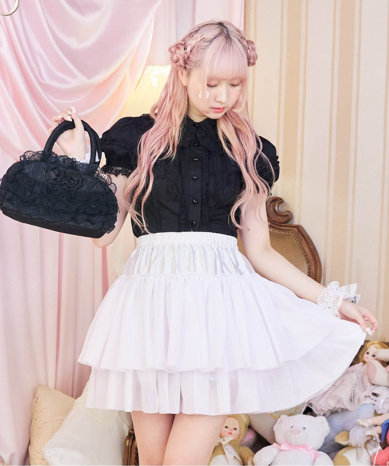 Two-tiered ruffled hard tulle panniers