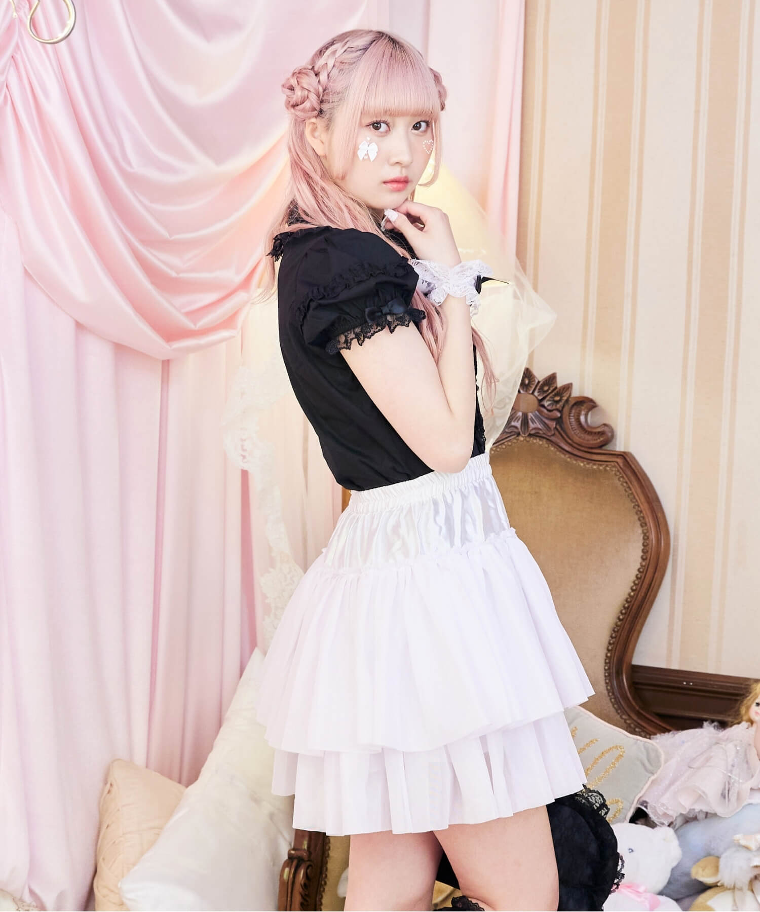 Two-tiered ruffled hard tulle panniers