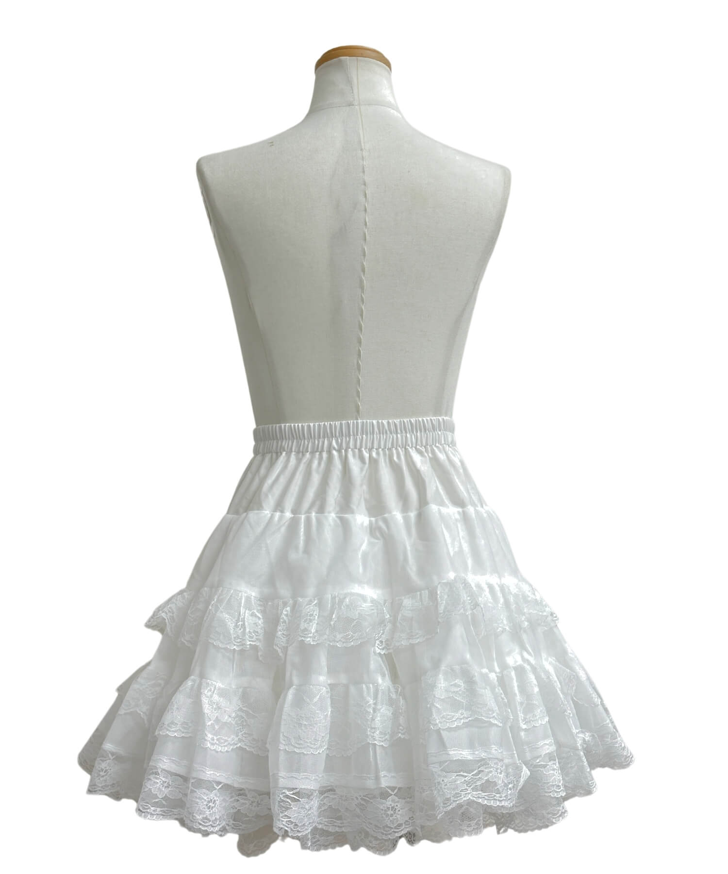 Mini length voluminous lace pannier