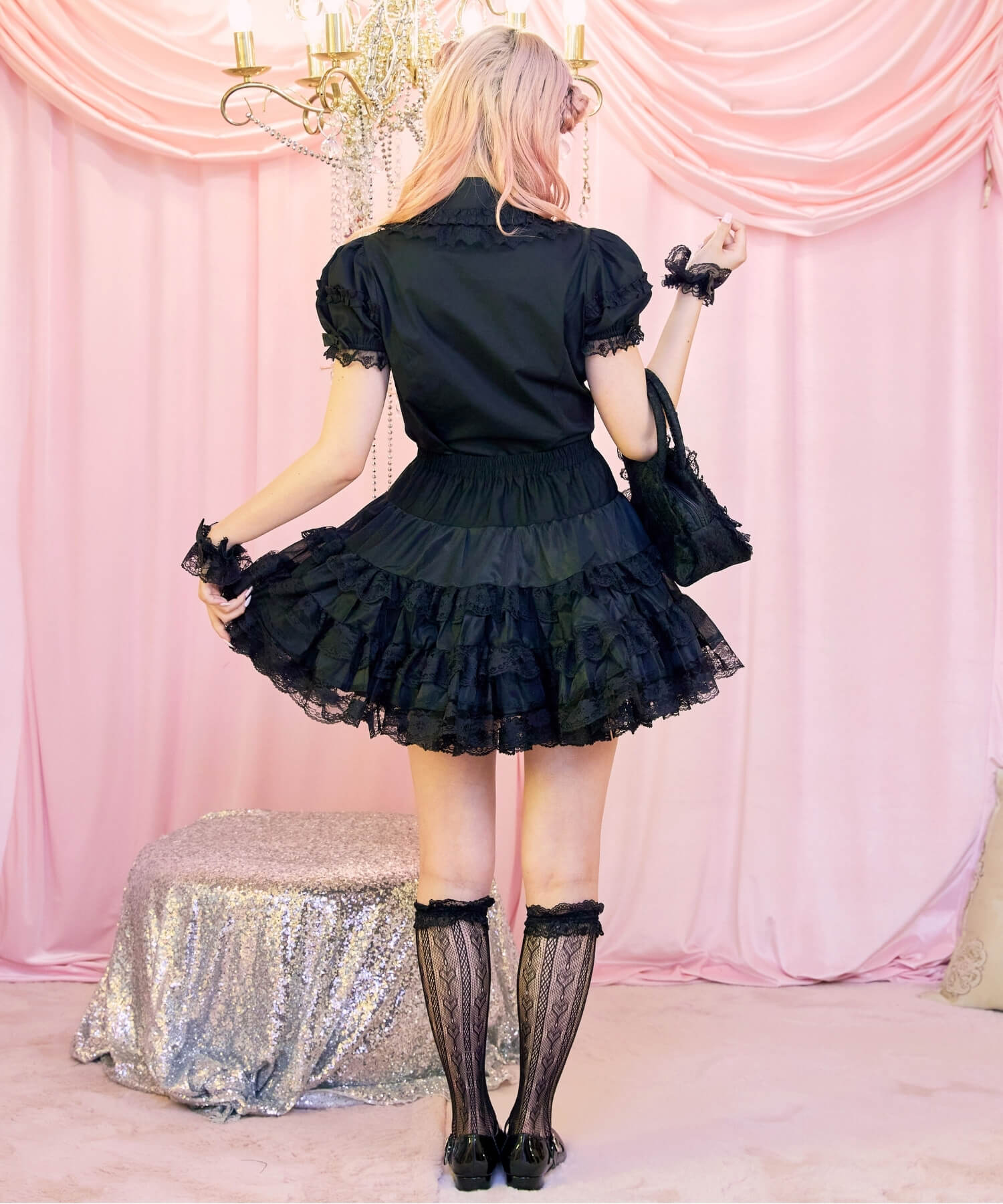 Mini length voluminous lace pannier