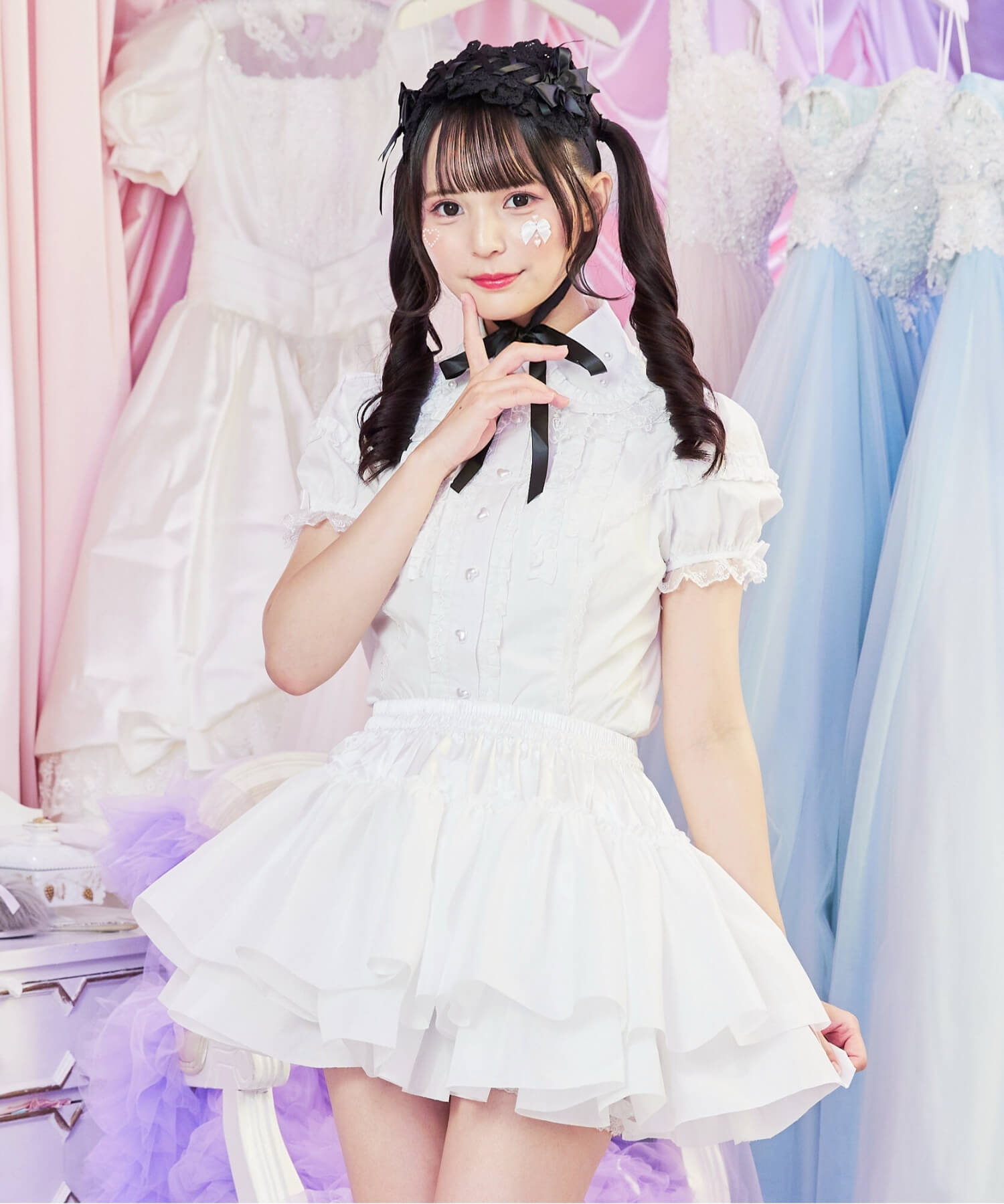 Two-layered frilled skirt pannier