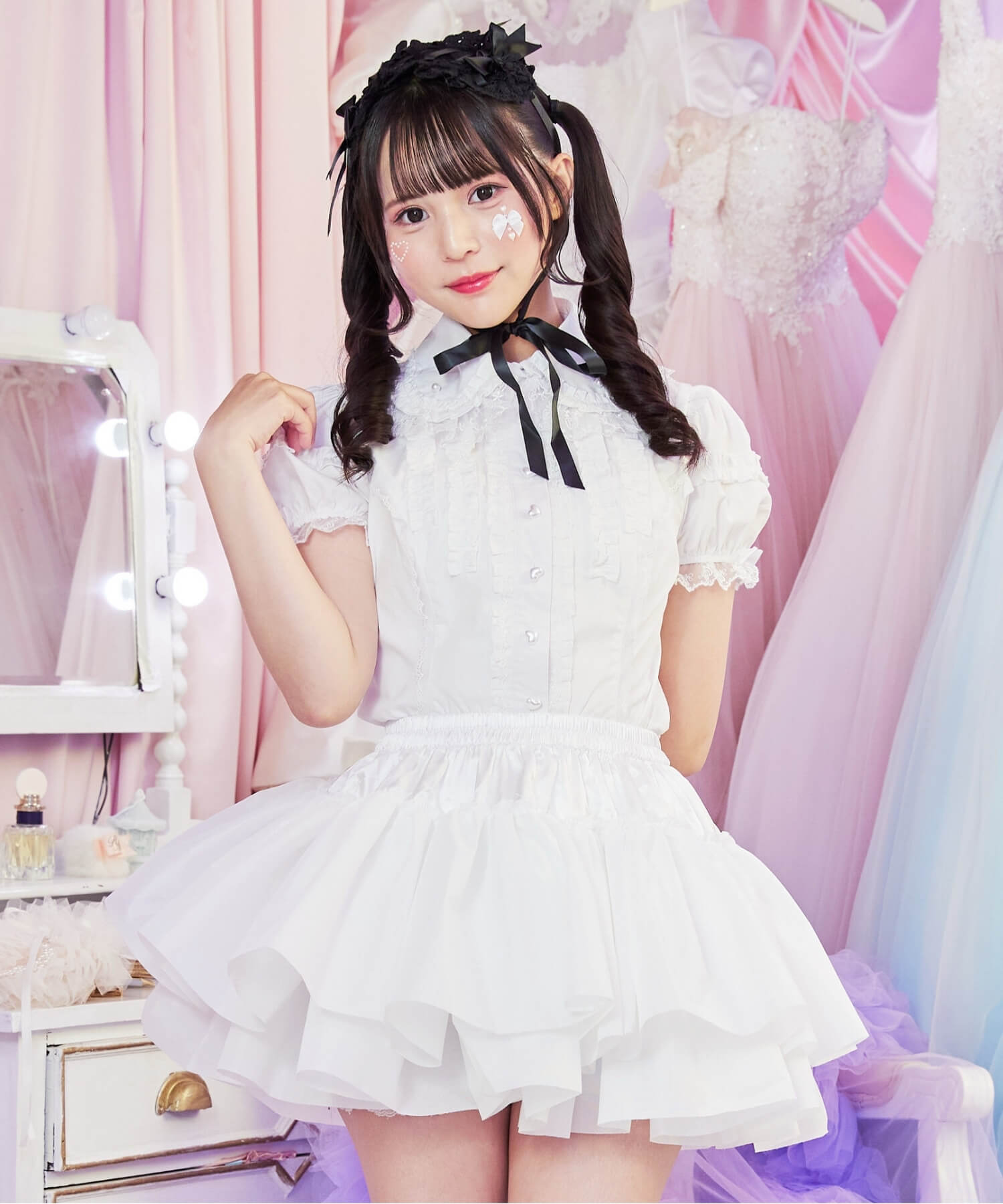 Two-layered frilled skirt pannier