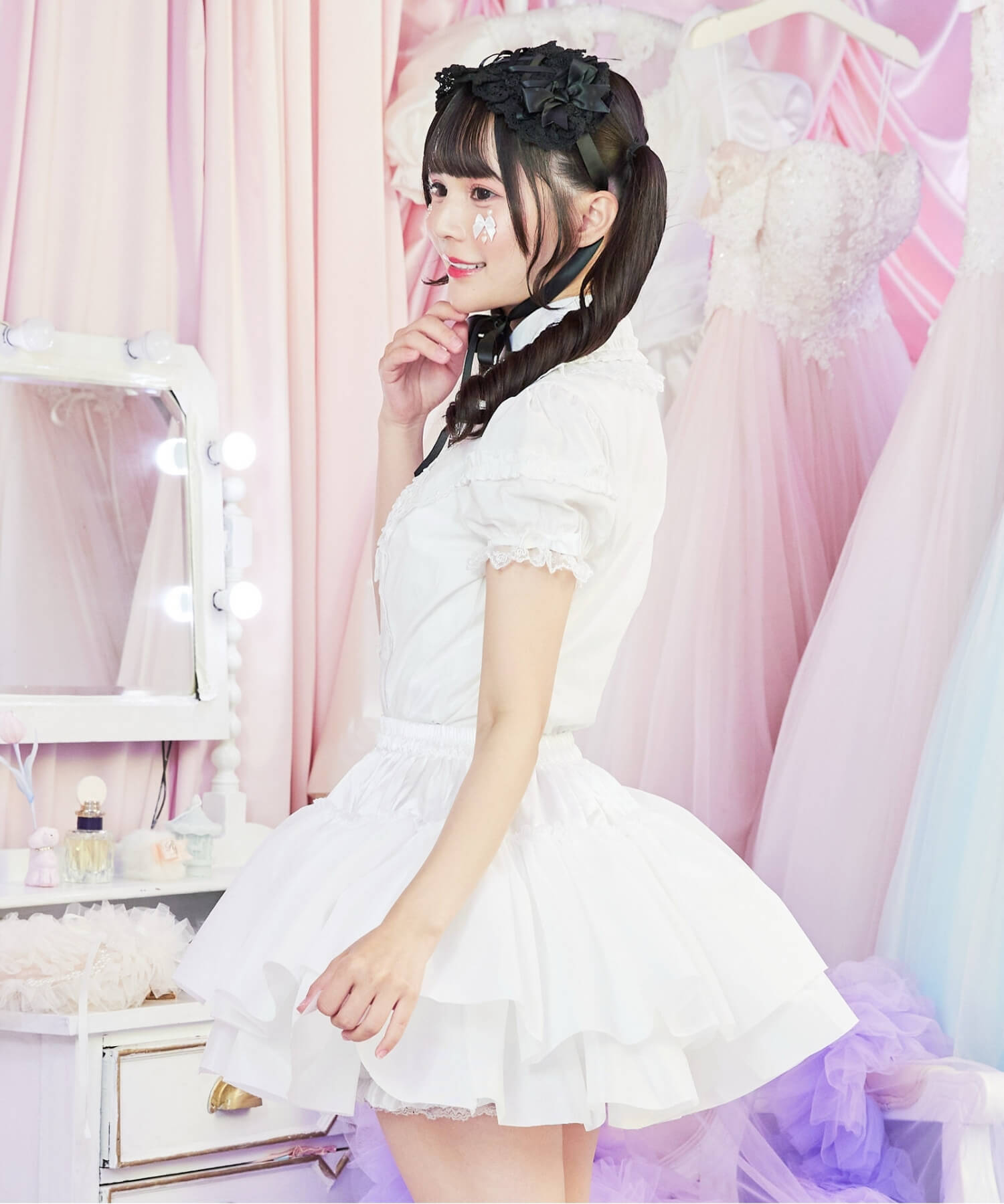 Two-layered frilled skirt pannier