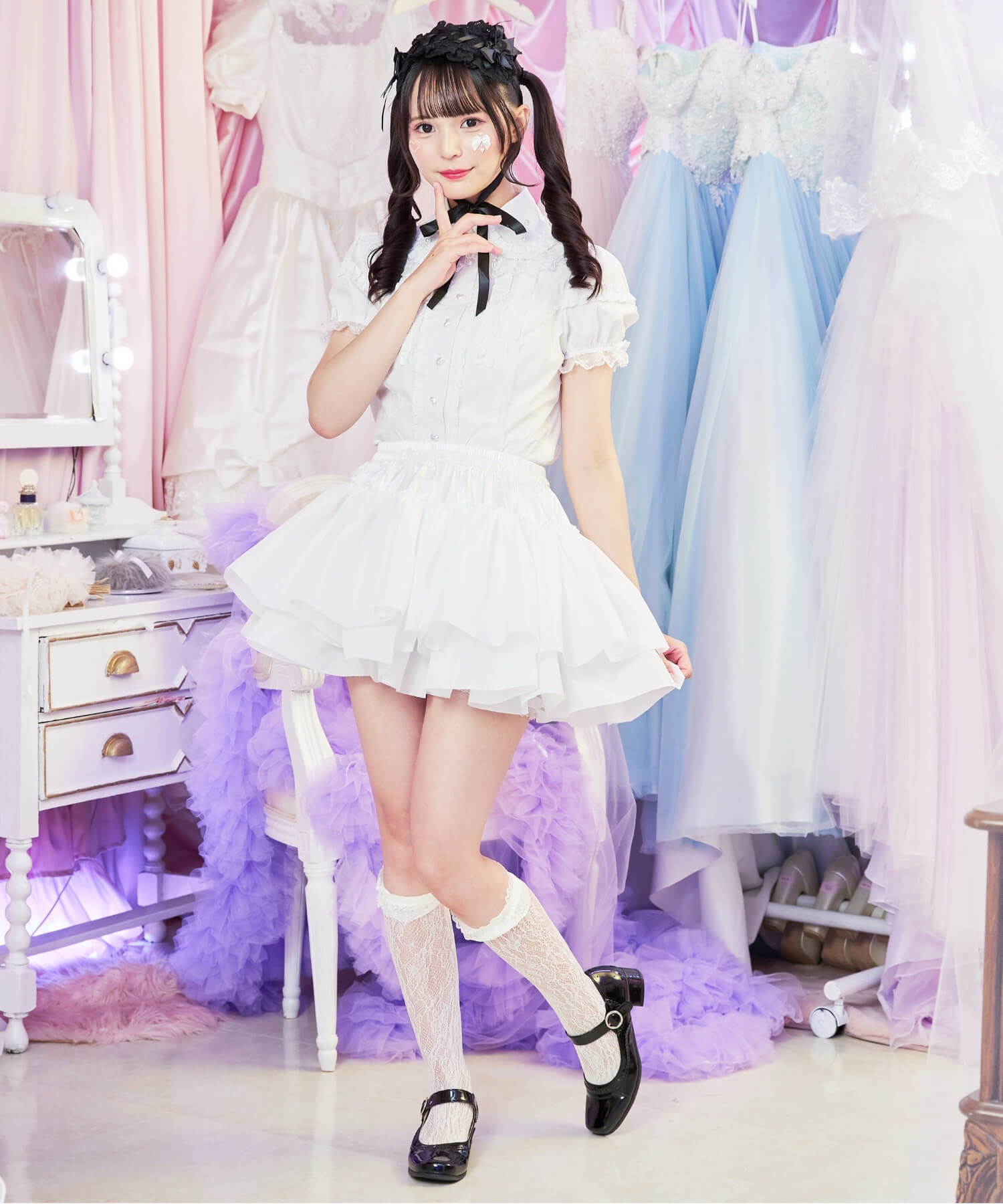 Two-layered frilled skirt pannier