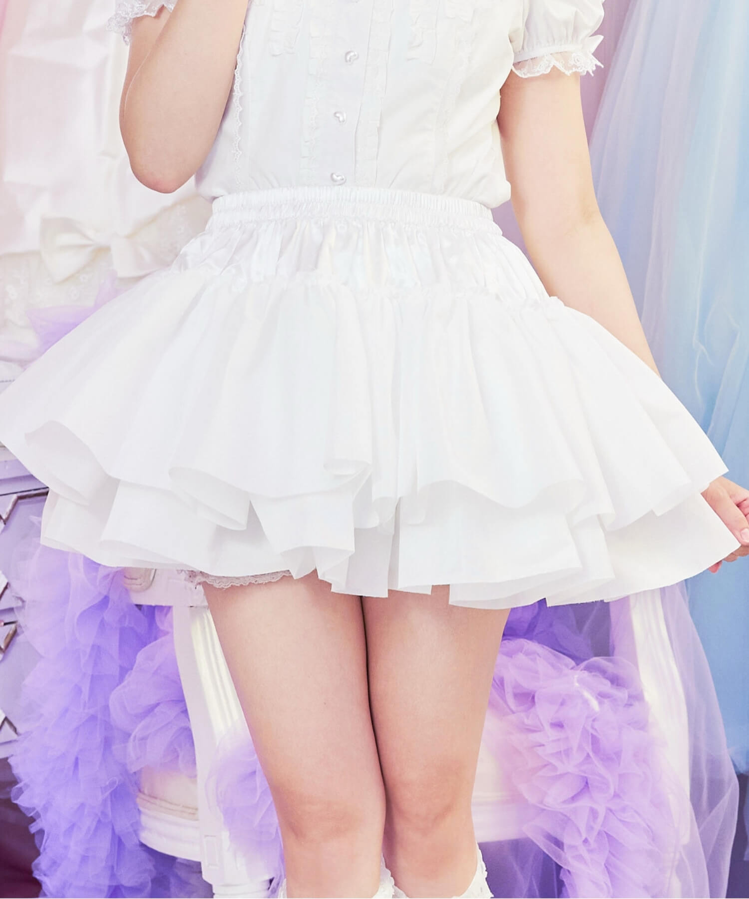 Two-layered frilled skirt pannier