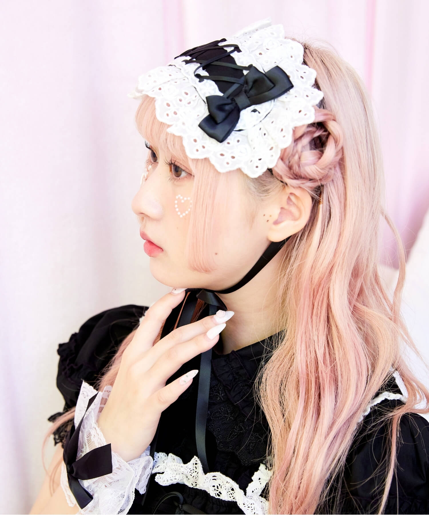 Cut lace ribbon headdress