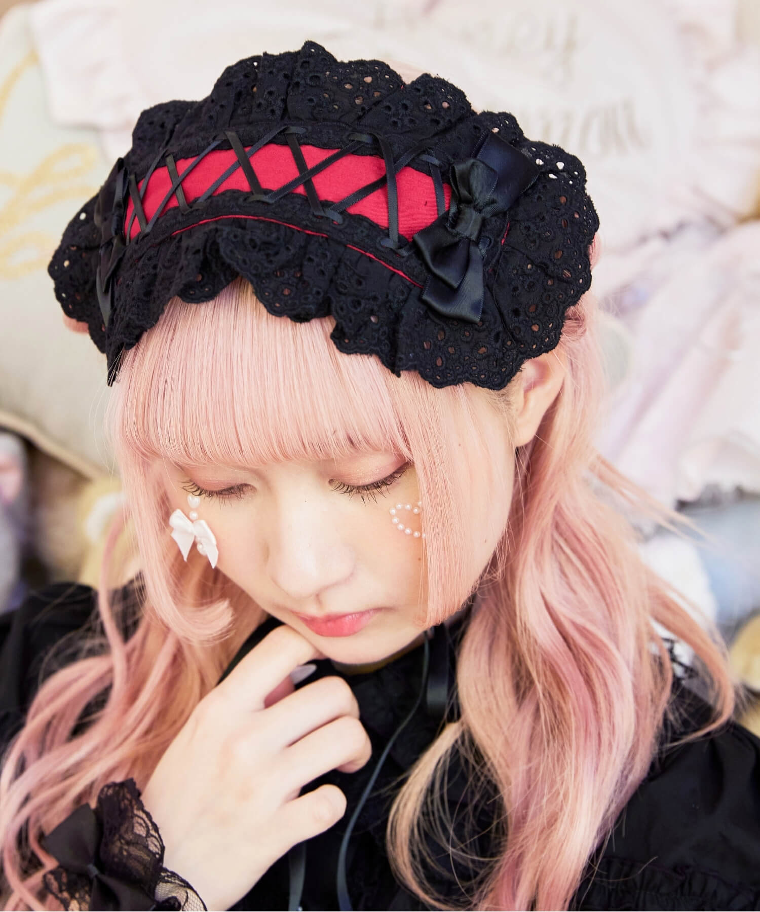 Cut lace ribbon headdress