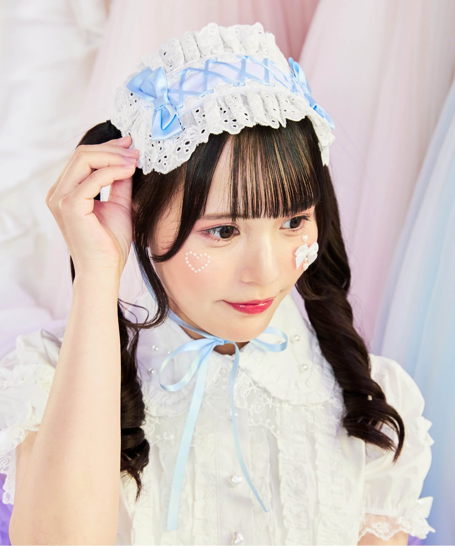Cut lace ribbon headdress