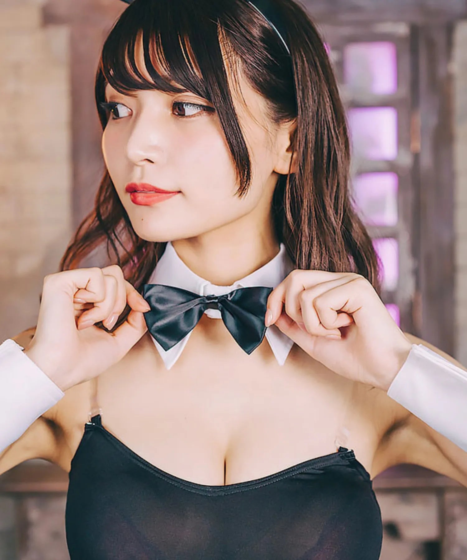 Basic bunny girl costume with transparent strap