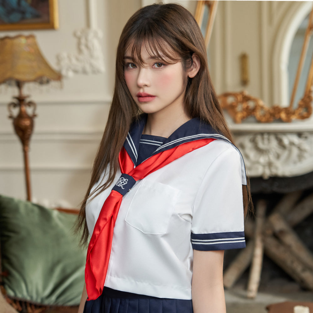清楚白×紺×赤スカーフ半袖セーラー服